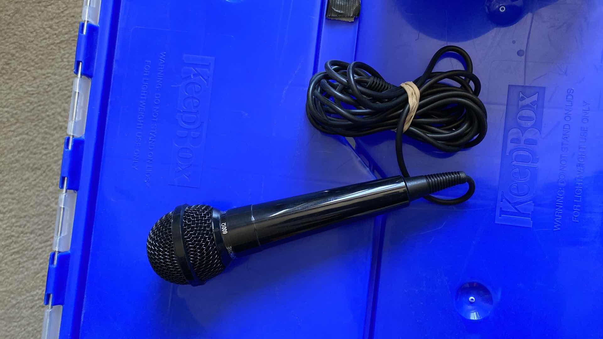 Photo 1 of DYNAMIC MICROPHONE