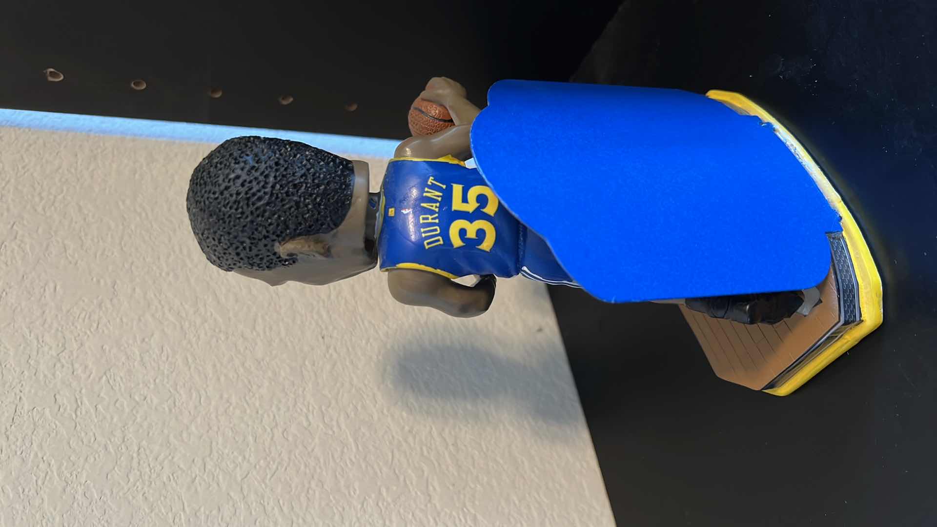 Photo 3 of GOLDEN STATE WARRIORS KEVIN DURANT 35 BOBBLE HEAD COLLECTIBLE