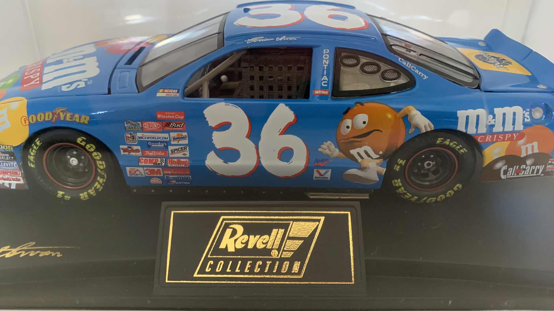 Photo 4 of M&M #36 REVELL COLLECTION ERNIE IRVAN DIE CAST CAR IN SHOW CASE.