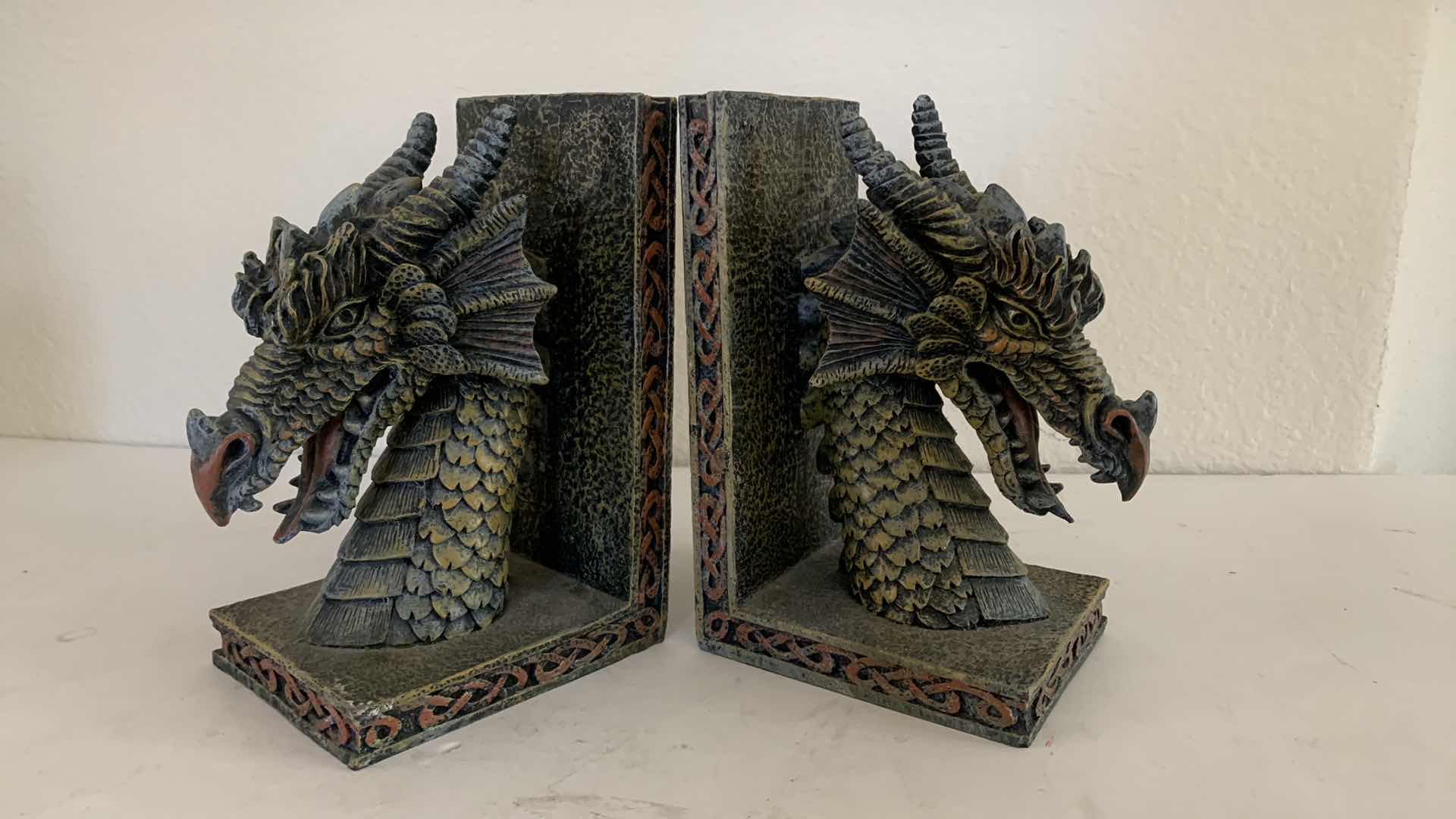 Photo 1 of DRAGON BOOKENDS