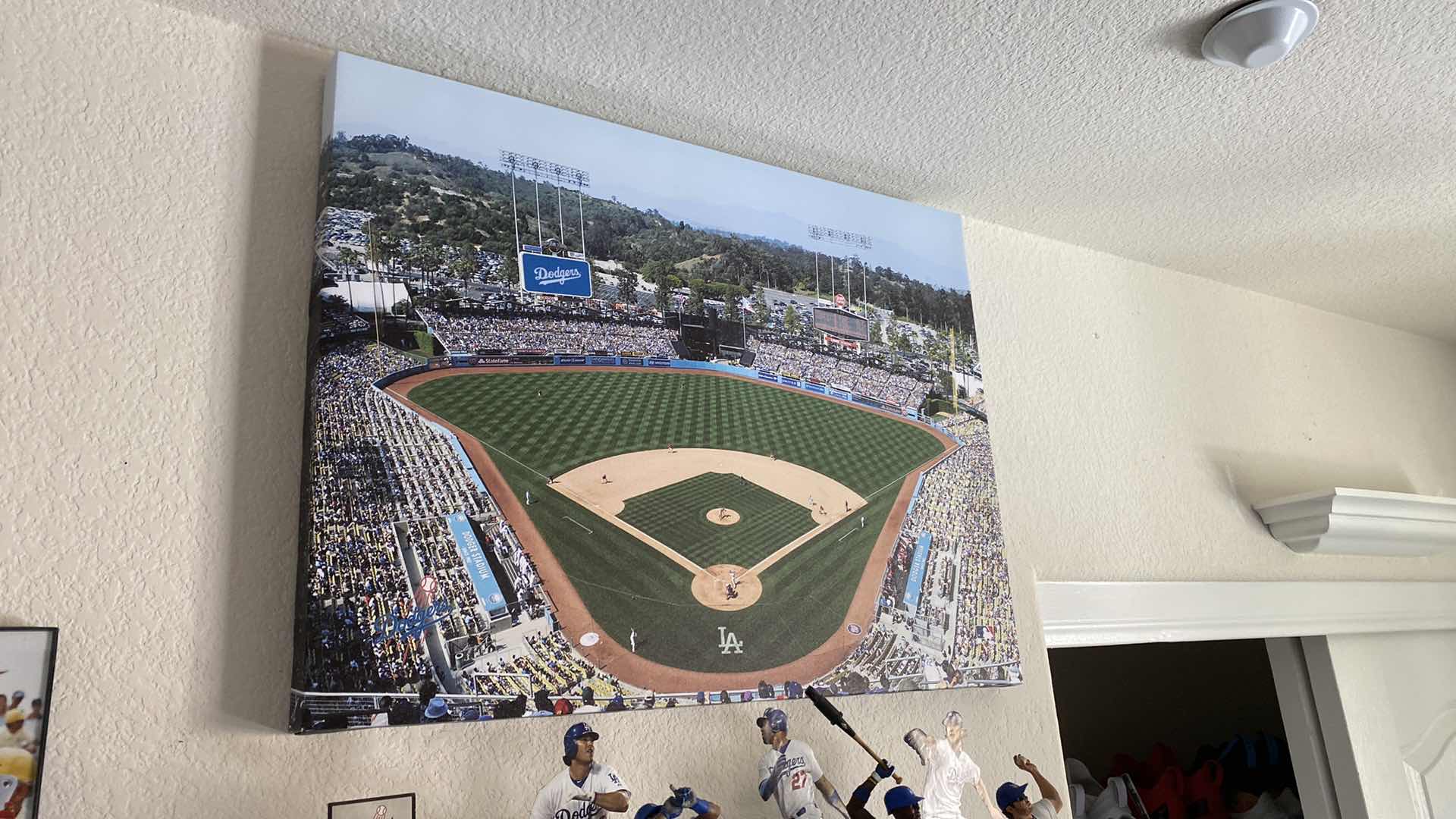 Photo 2 of DODGERS STRETCHED CANVAS ART 24x18