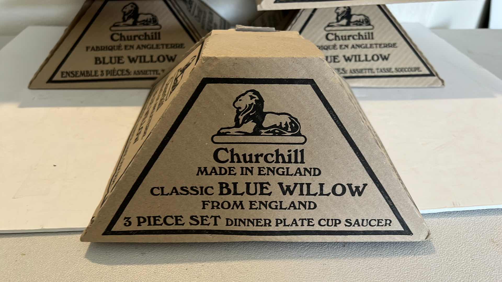 Photo 2 of 5-NEW CHURCHILL MADE ENGLAND “CLASSIC BLUE WILLOW” 3PC SET