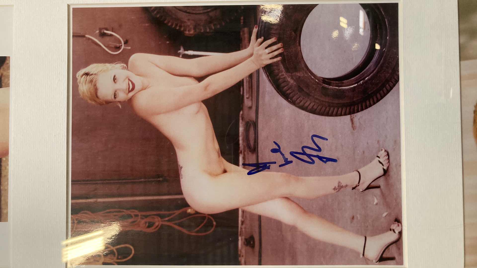 Photo 3 of DREW BARRYMORE AUTOGRAPHED PHOTOS