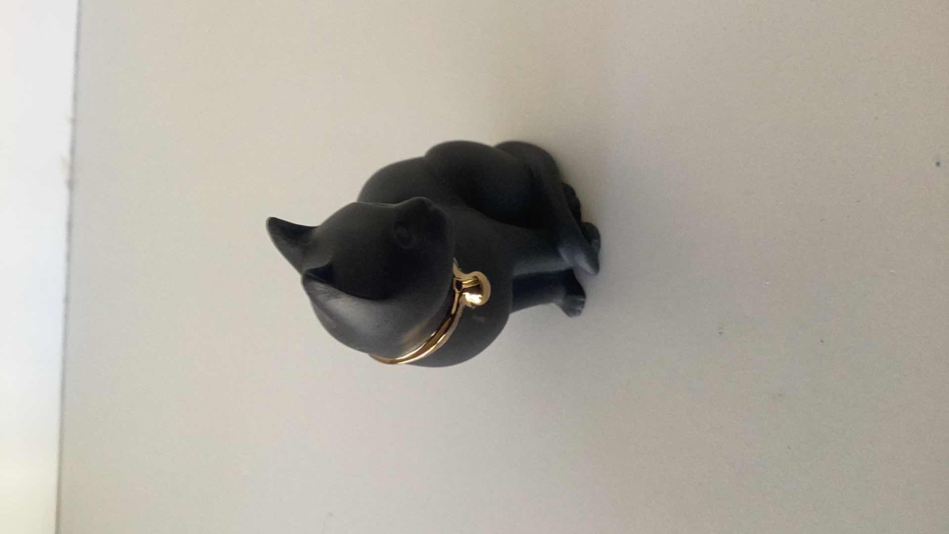 Photo 2 of FRANKLIN MINT BLACK CAT FIGURE 3” TALL