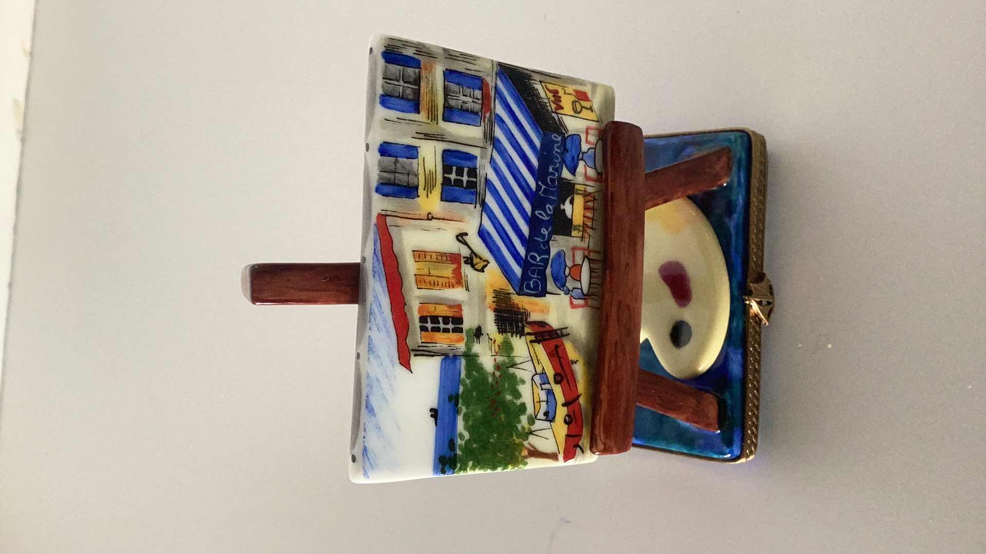 Photo 1 of LIMOGES FRANCE PORCELAIN ART ON STAND 4” TALL 