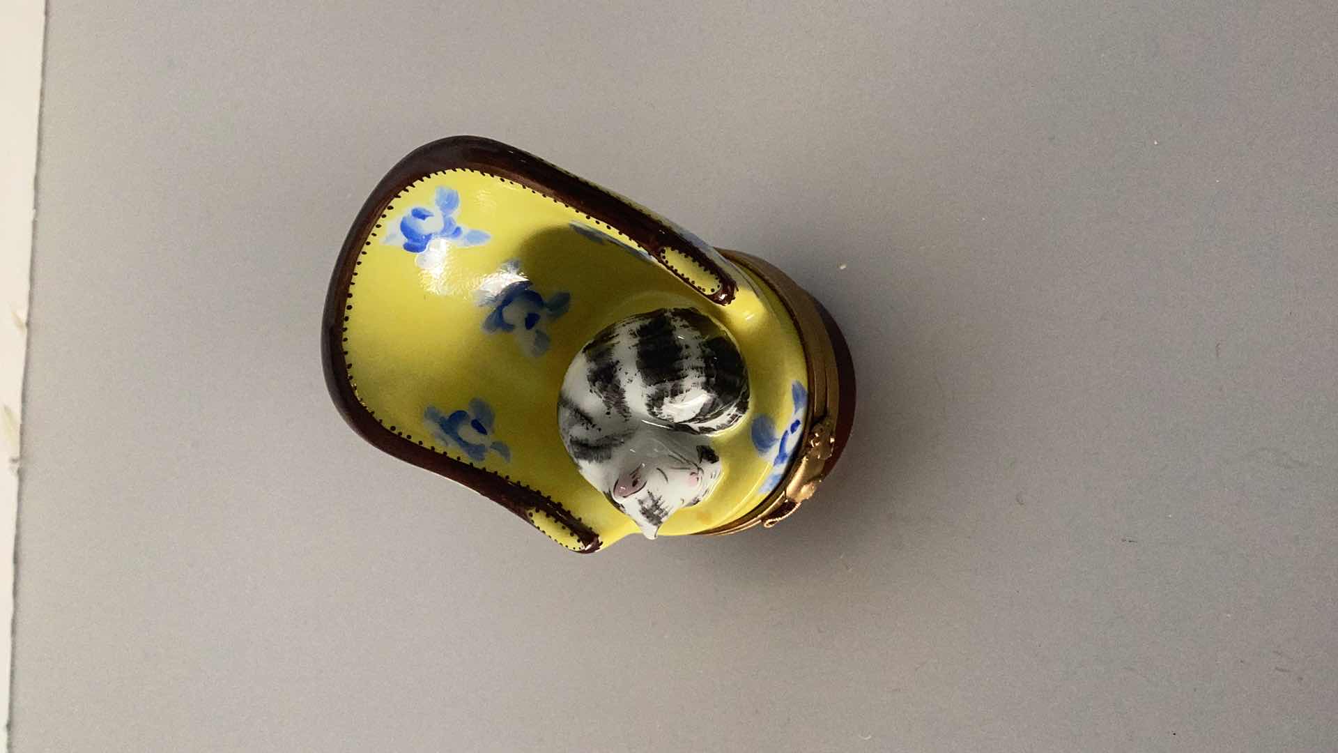 Photo 1 of LIMOGES FRANCE SLEEPING CAT PILL BOX 2” TALL 