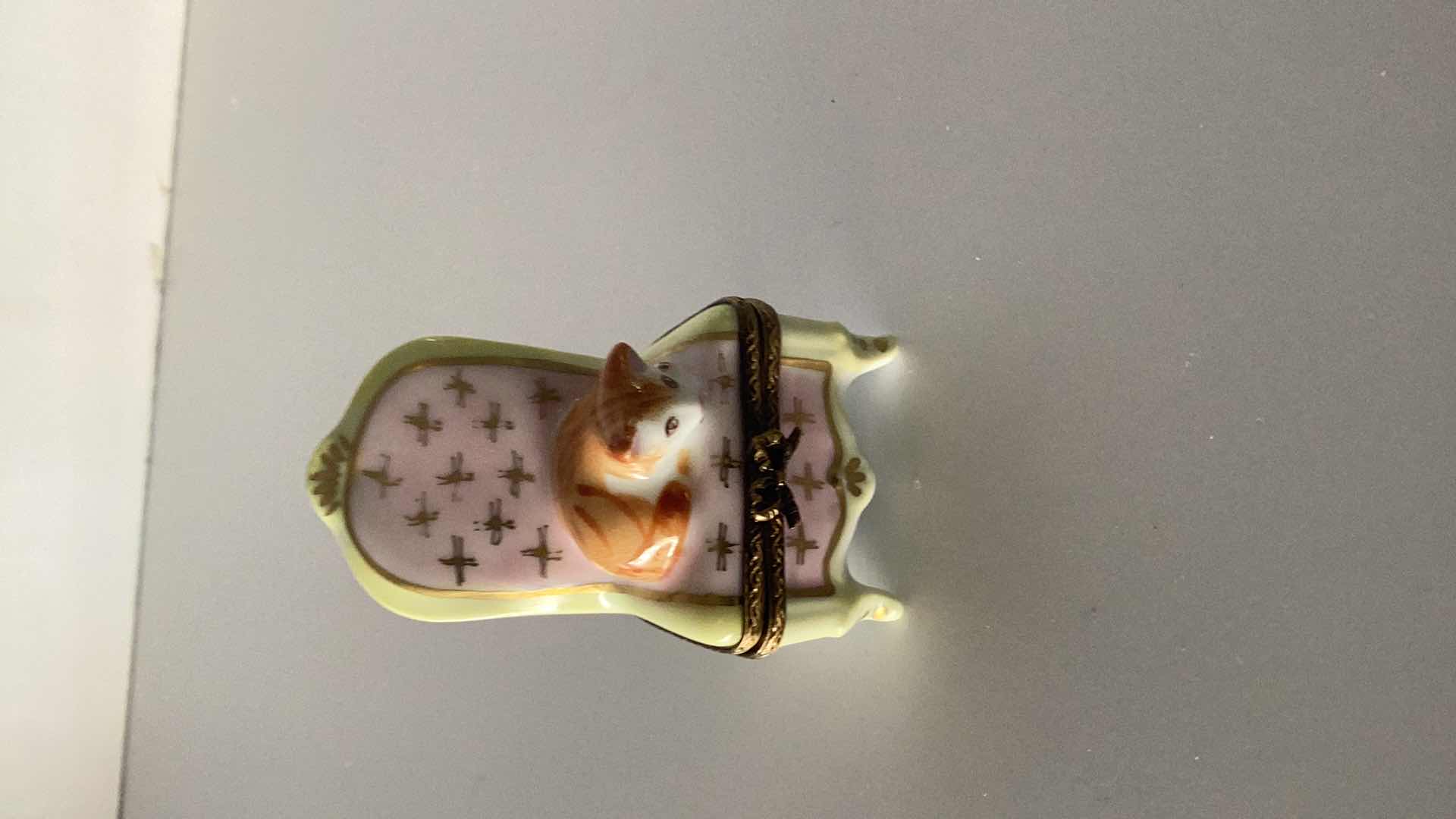 Photo 1 of LIMOGES FRANCE CAT ON A CHAIR PILL BOX 2 1/2” TALL 