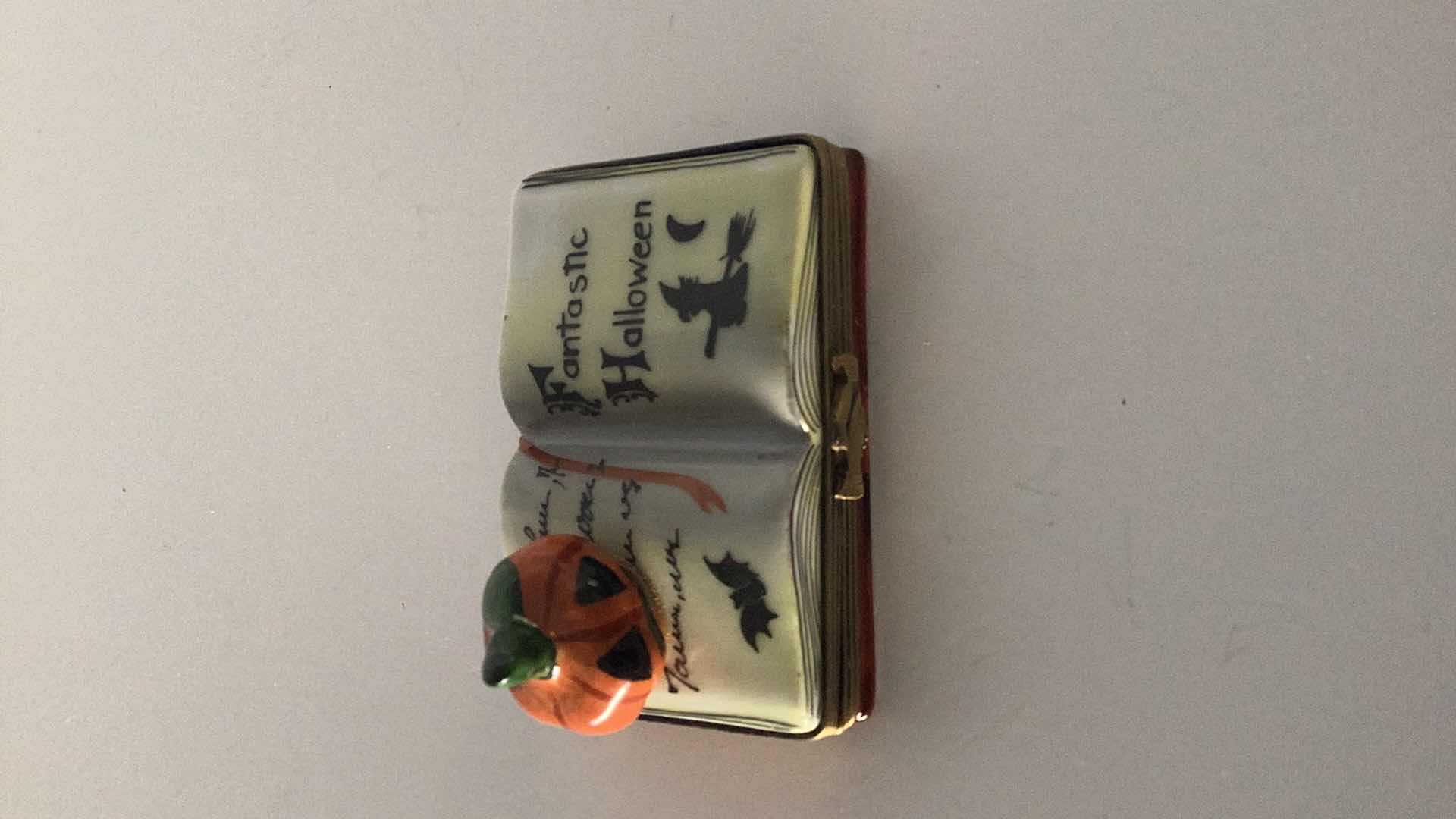 Photo 1 of LIMOGES FRANCE HALLOWEEN THEMED PILL BOX 2 1/2” WIDE