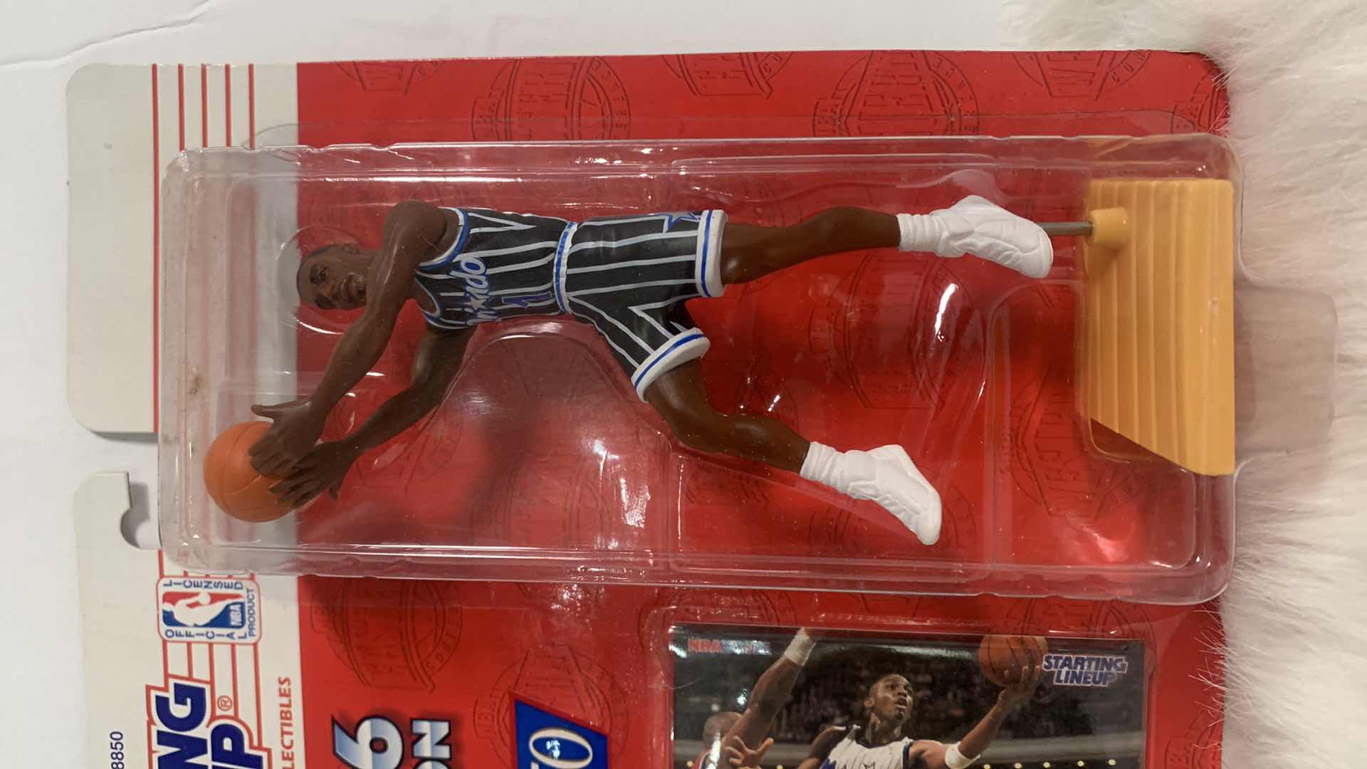 Photo 2 of 1 - NEW STARTING LINEUP BASKETBALL FIGURINE HARDWAY 1996