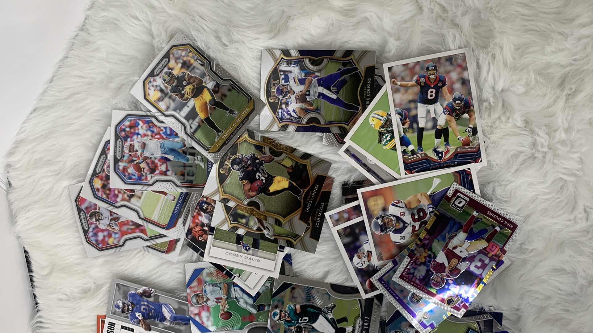 Photo 6 of STACK OF COLLECTIBLE FOOTBALL CARDS