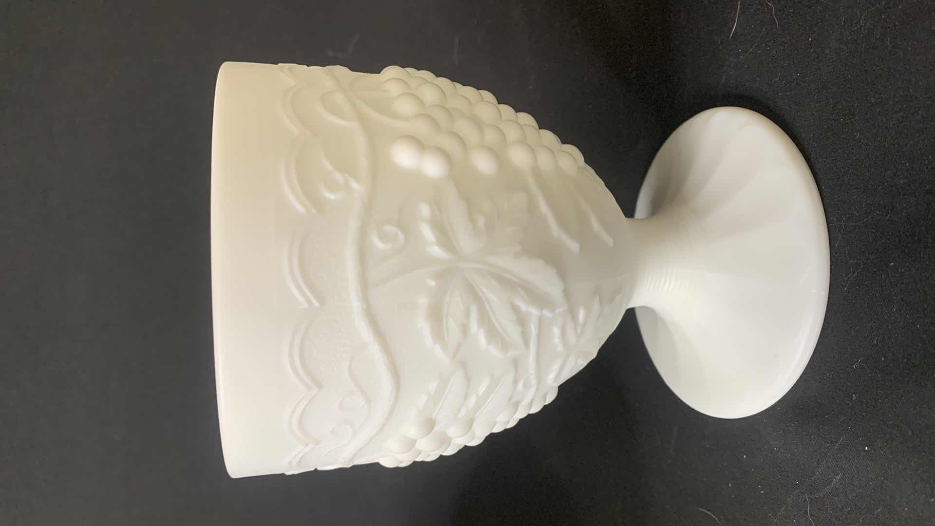 Photo 5 of 4- VINTAGE MILK GLASS VASES