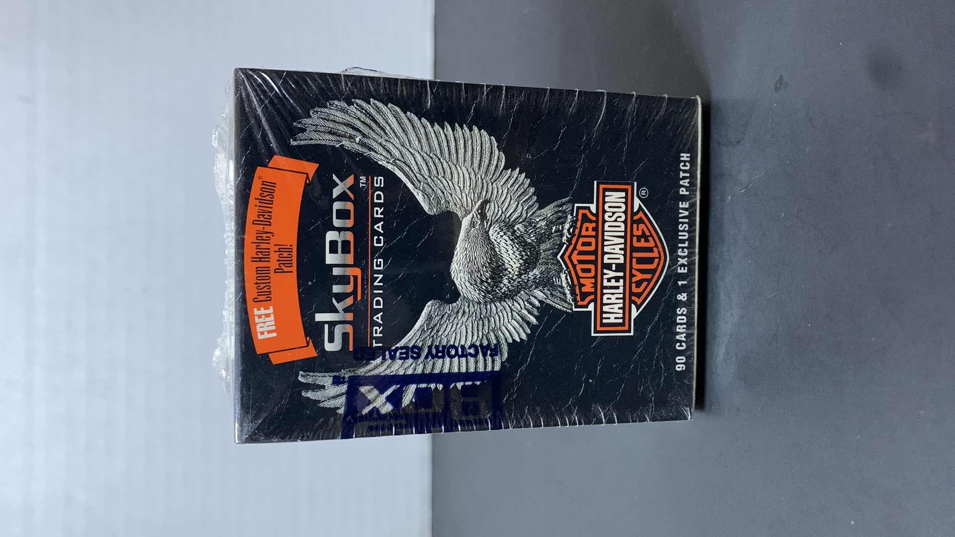 Photo 1 of 1994 SKYBOX HARLEY DAVIDSON TRADING CARDS