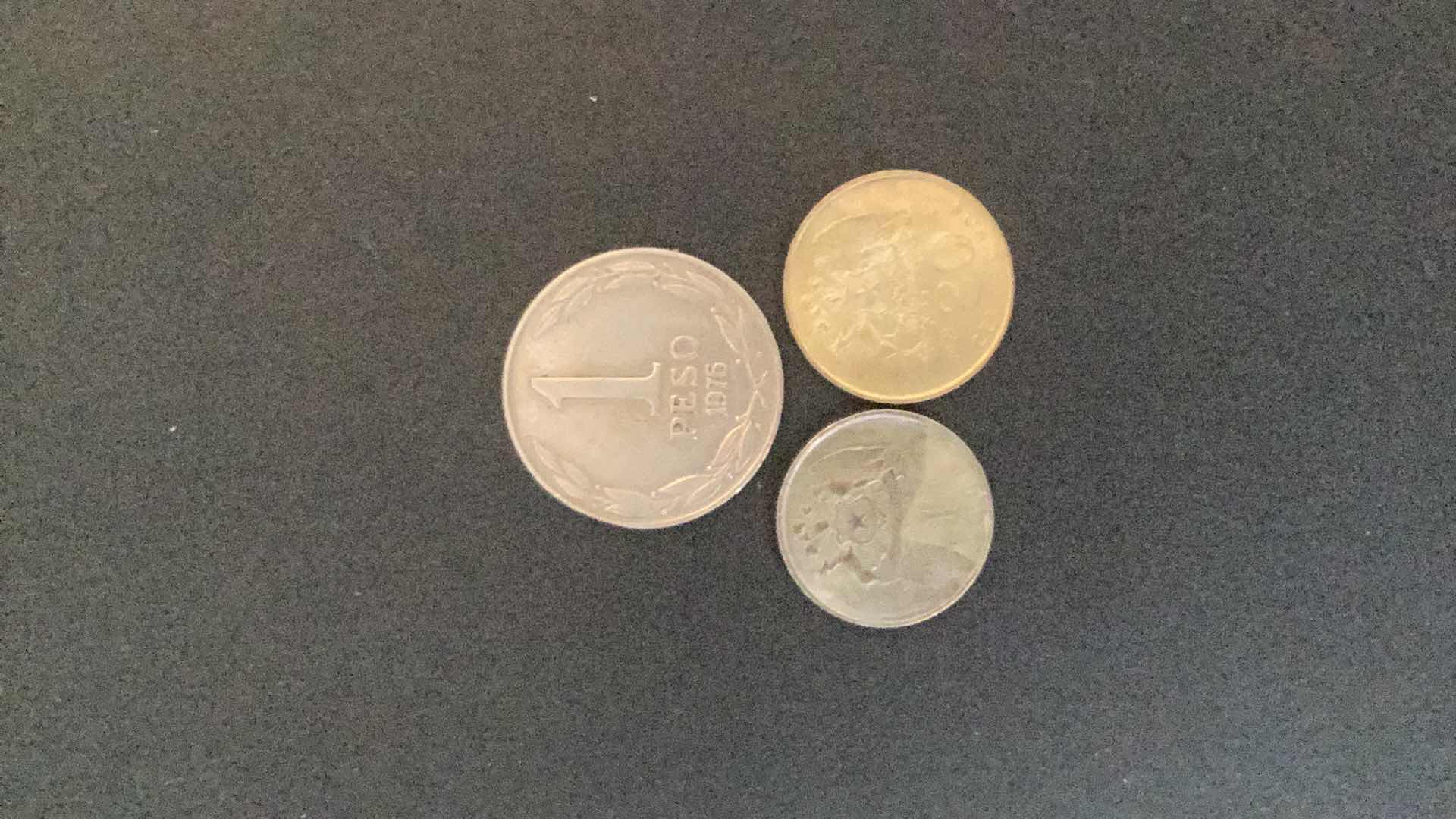 Photo 1 of CHILE 1970,1971,1972 COINS