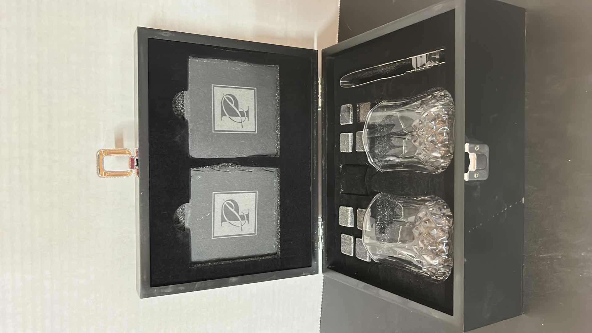 Photo 6 of BOXED WHISKEY COCKTAIL SET