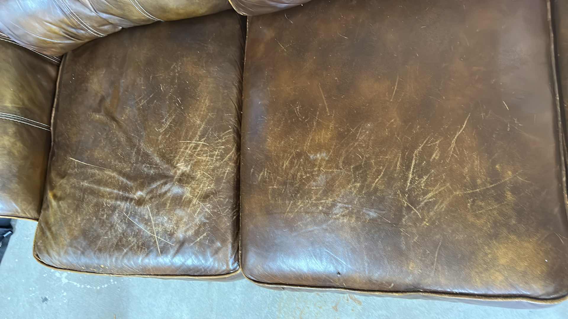 Photo 6 of 7 FOOT LEATHER SOFA