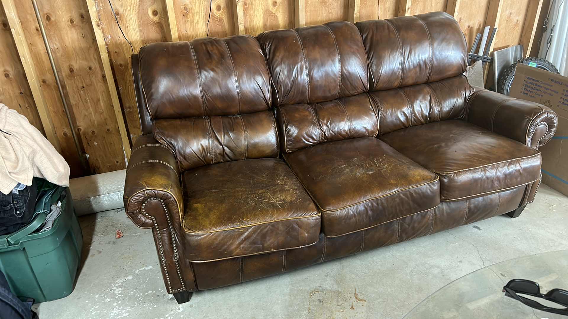 Photo 7 of 7 FOOT LEATHER SOFA