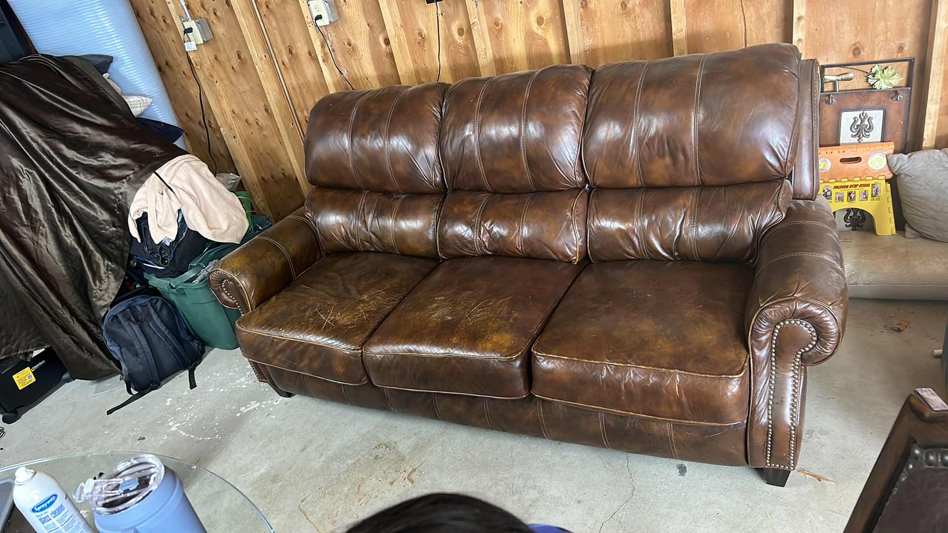 Photo 4 of 7 FOOT LEATHER SOFA