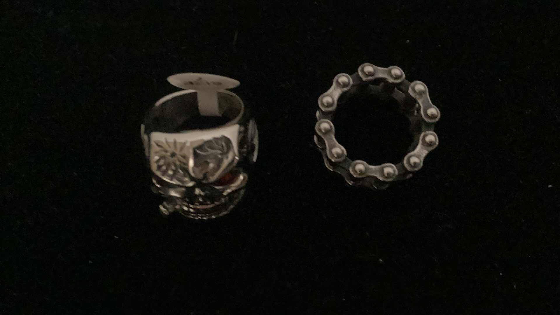 Photo 2 of MENS RINGS SIZE 7
