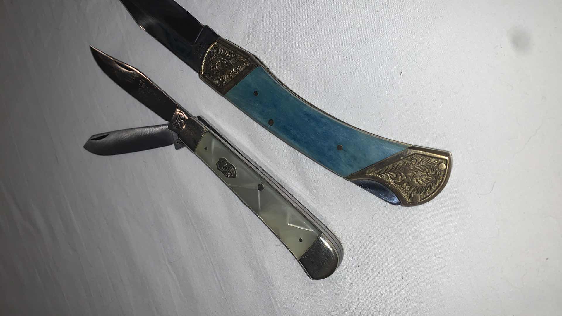 Photo 2 of SET OF TWO POCKET KNIVES