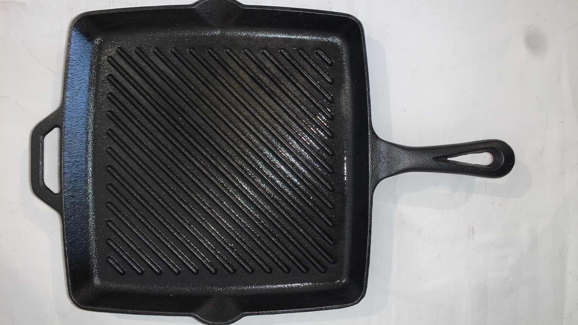 Photo 1 of CAST IRON SKILLET 11 IN WIDE