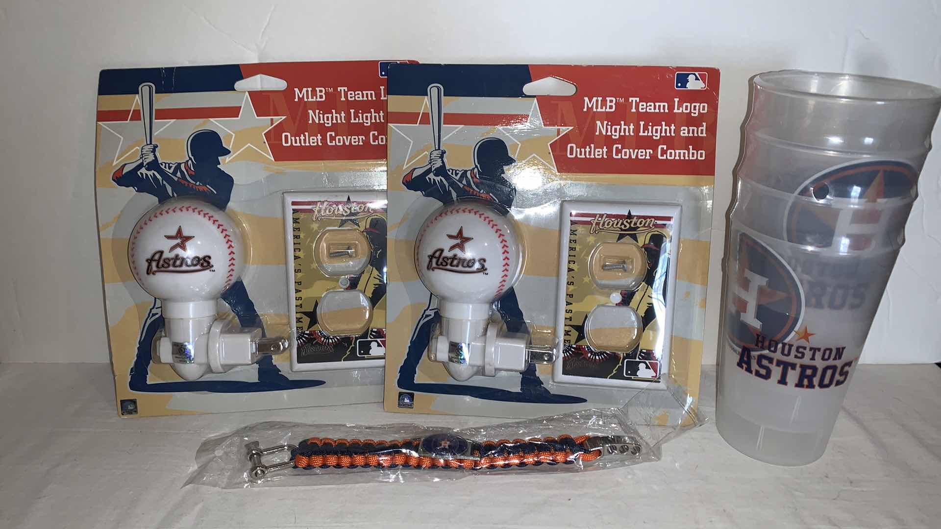 Photo 1 of MLB ASTROS FAN PACK