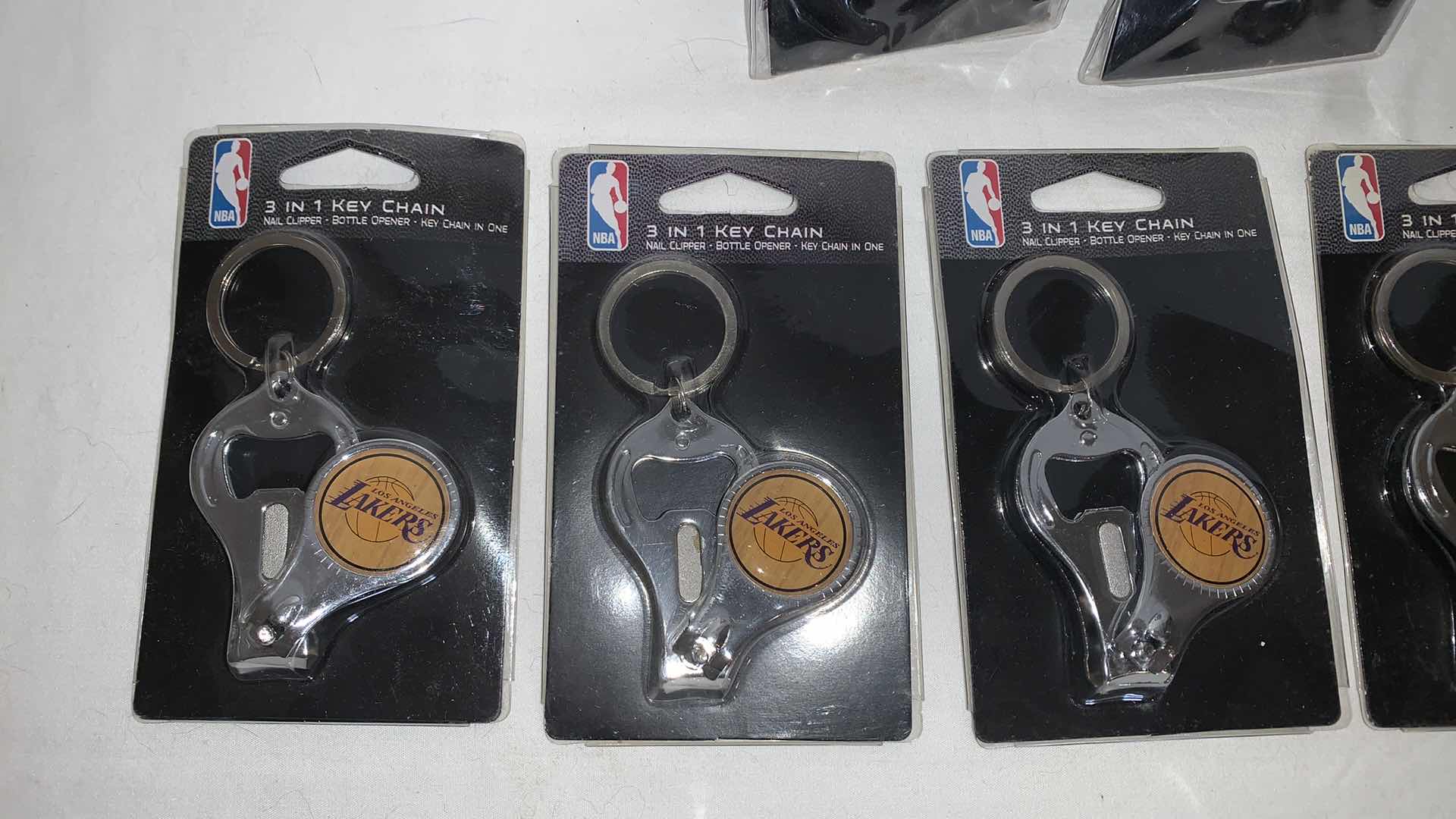 Photo 2 of NBA LAKERS FAN PACK