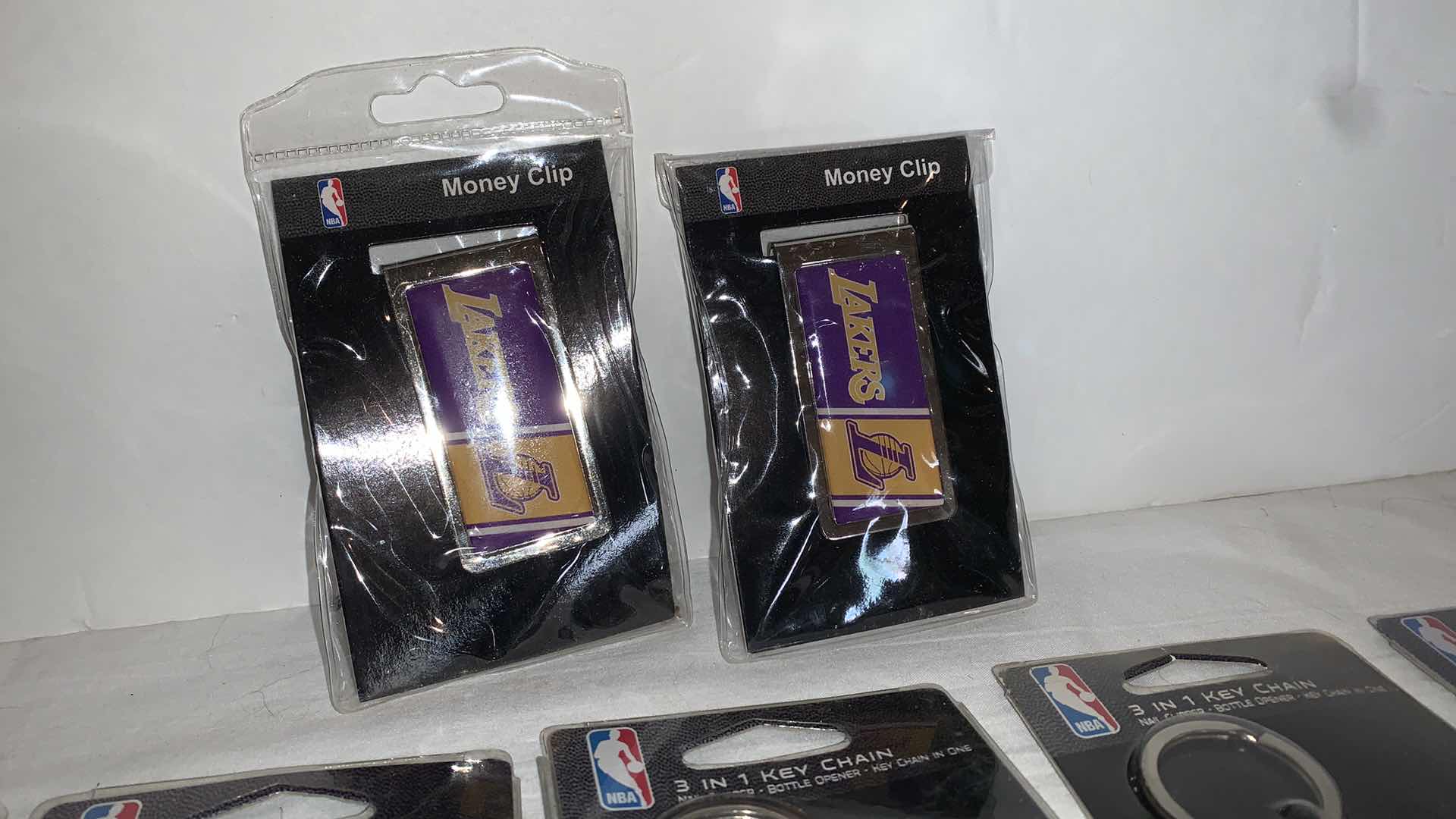 Photo 3 of NBA LAKERS FAN PACK