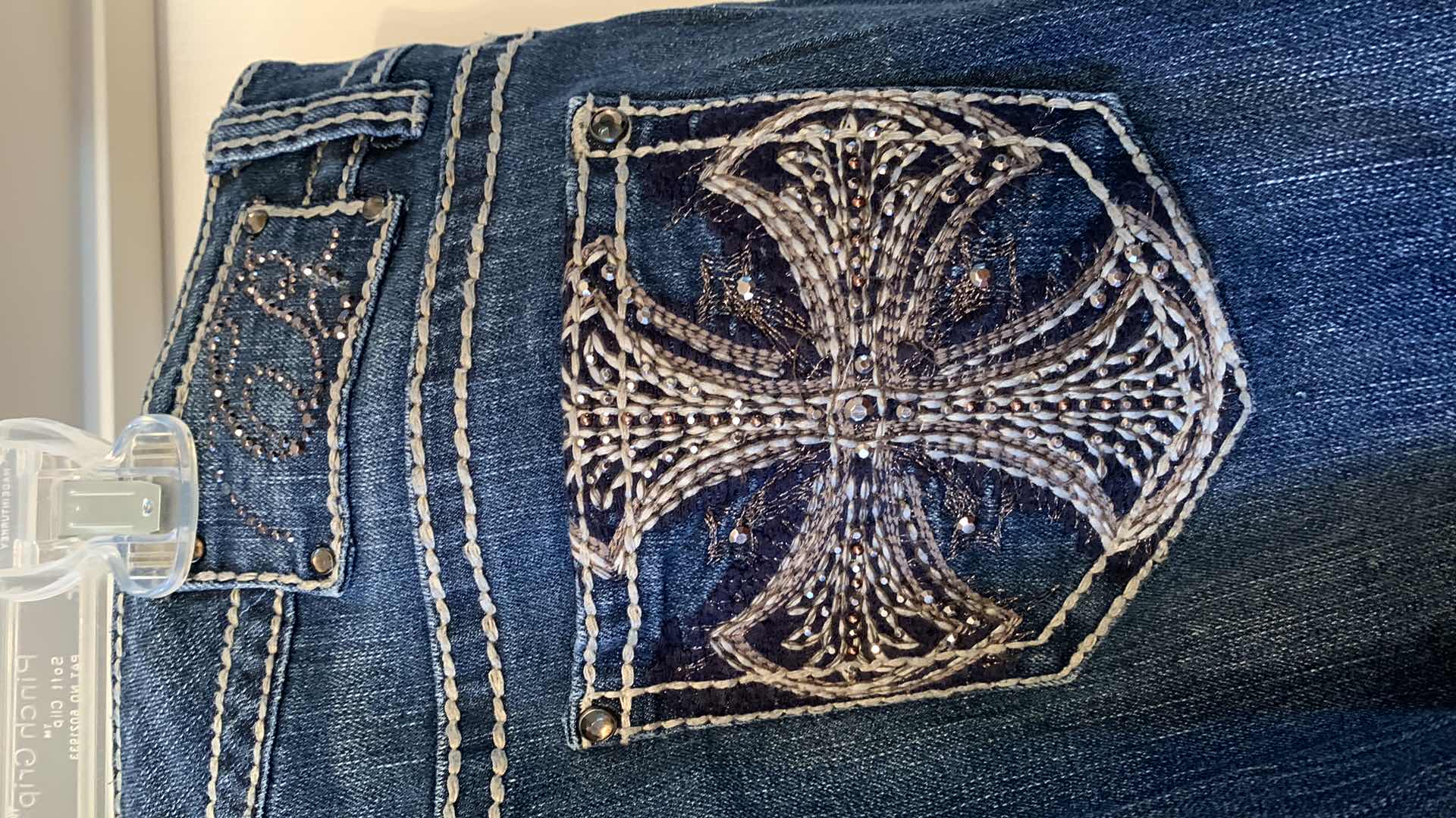 Photo 2 of WOMENS CODE BLUE “ANNETTE” SIZE 14/31 REGULAR RHINESTONE STUDDED JEAN