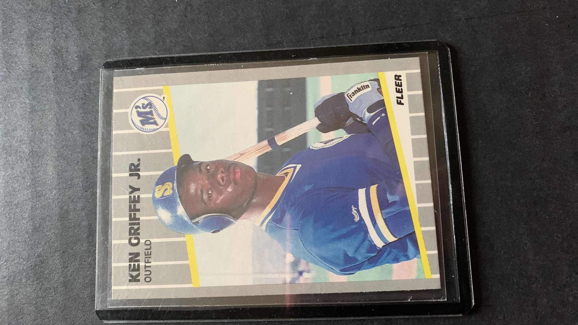 Photo 1 of MLB BASEBALL 1989 FLEER 548 ROOKIE KEN GRIFFEY JR.