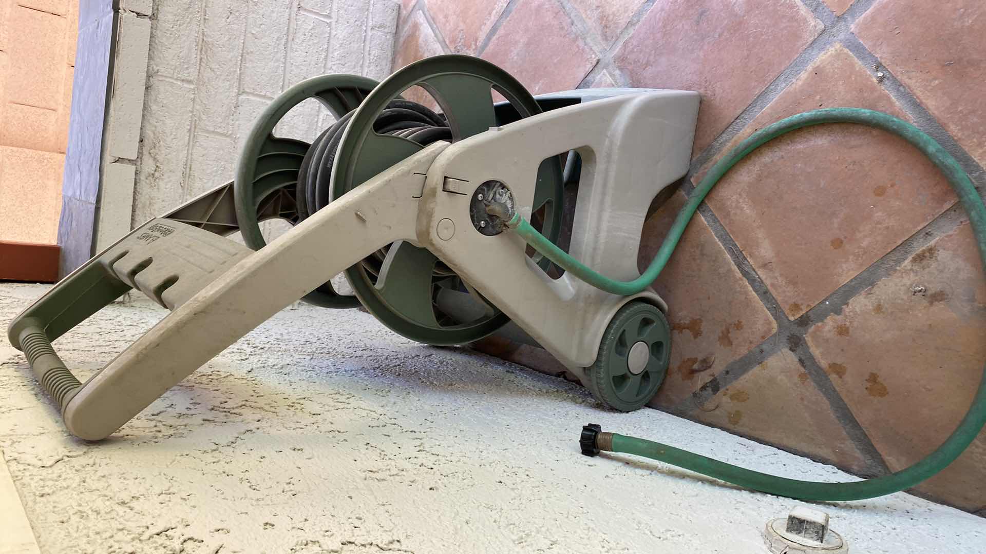 Photo 3 of AAMES HOSE REEL WITH HOSE