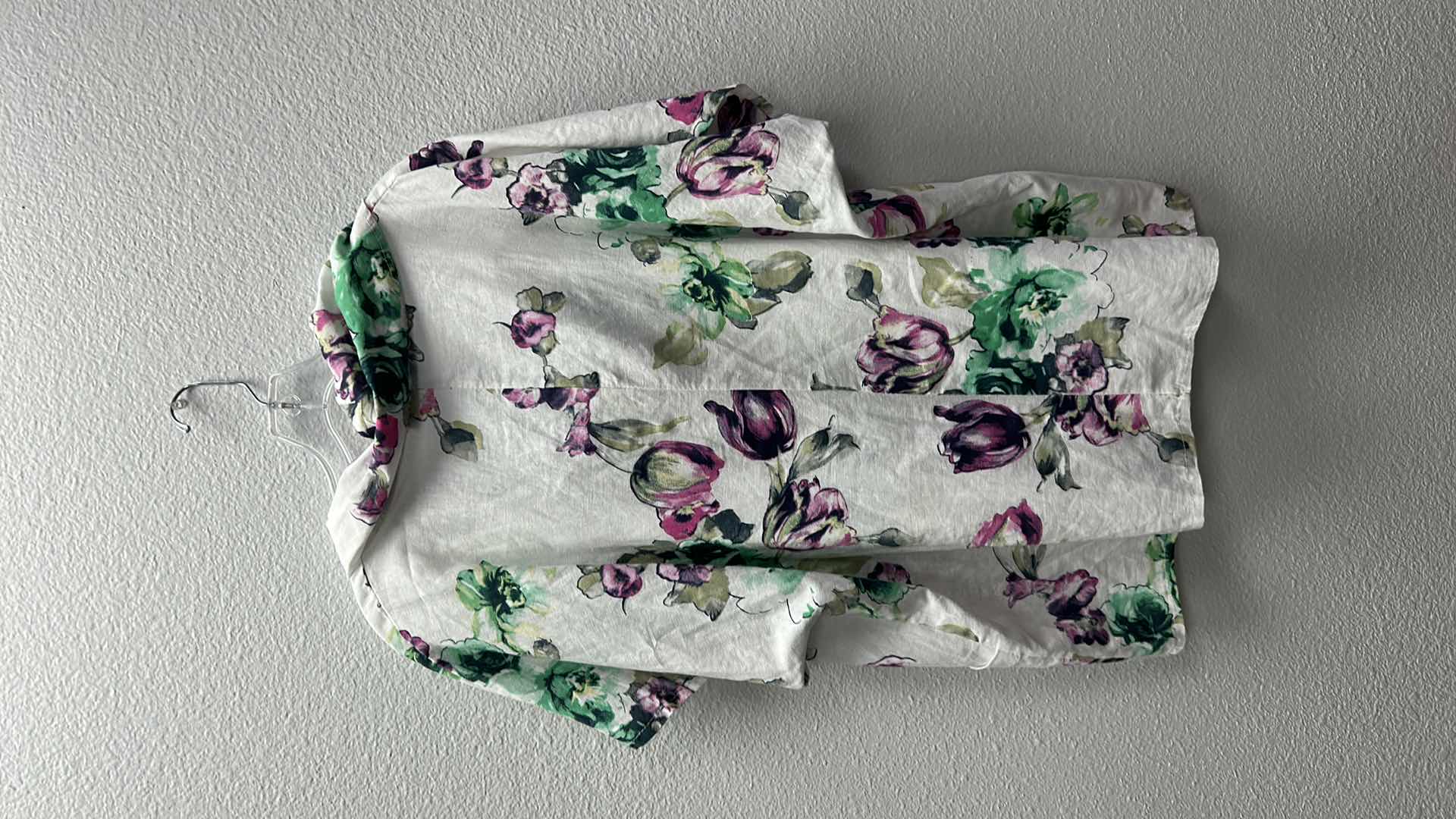 Photo 5 of NWT WOMEN'S SIZE SMALL  -  floral top from tempo Paris cotton fabric made in Italy $79.95