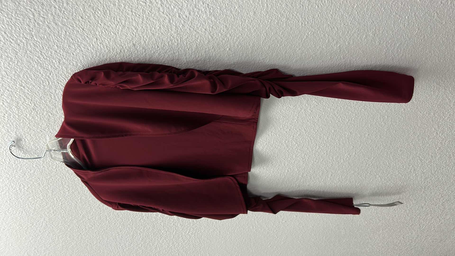 Photo 2 of NWT WOMEN'S SIZE LARGE DEEP BURGANDY SHRUG $59.95