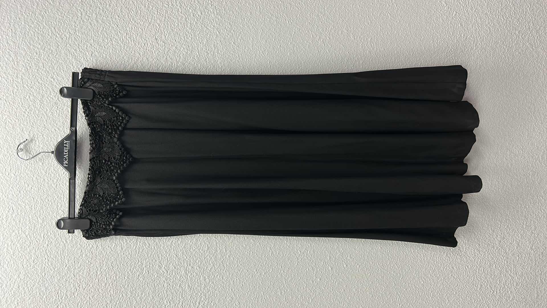 Photo 4 of 2  NWT WOMEN'S SIZE - one sundress one skirt, $59,95