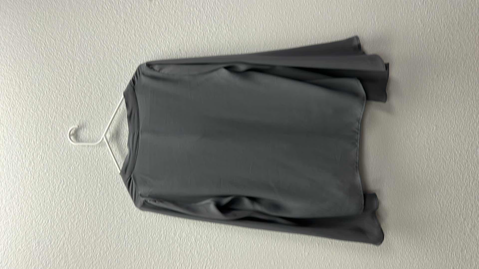 Photo 5 of NWT WOMEN'S SIZE MEDIUM GRAY BLOUSE $59.95