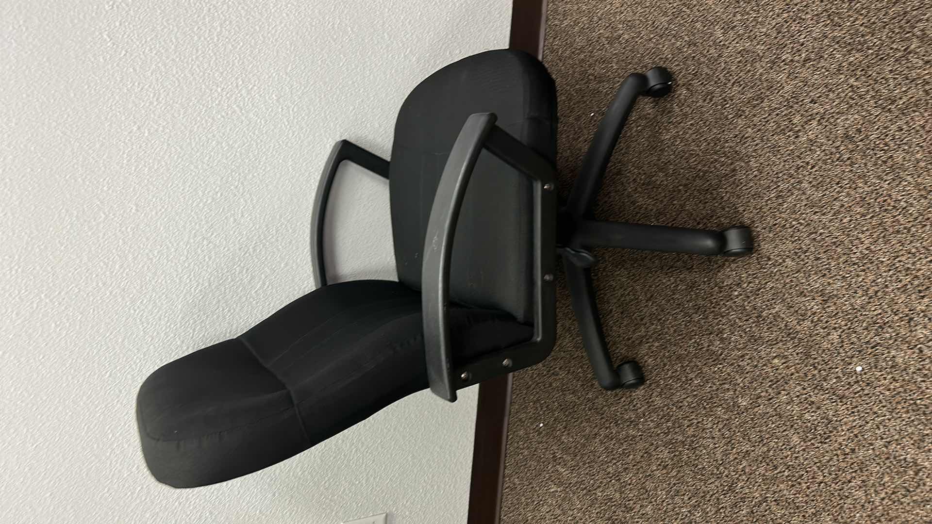 Photo 2 of BLACK EXECUTIVE CHAIR