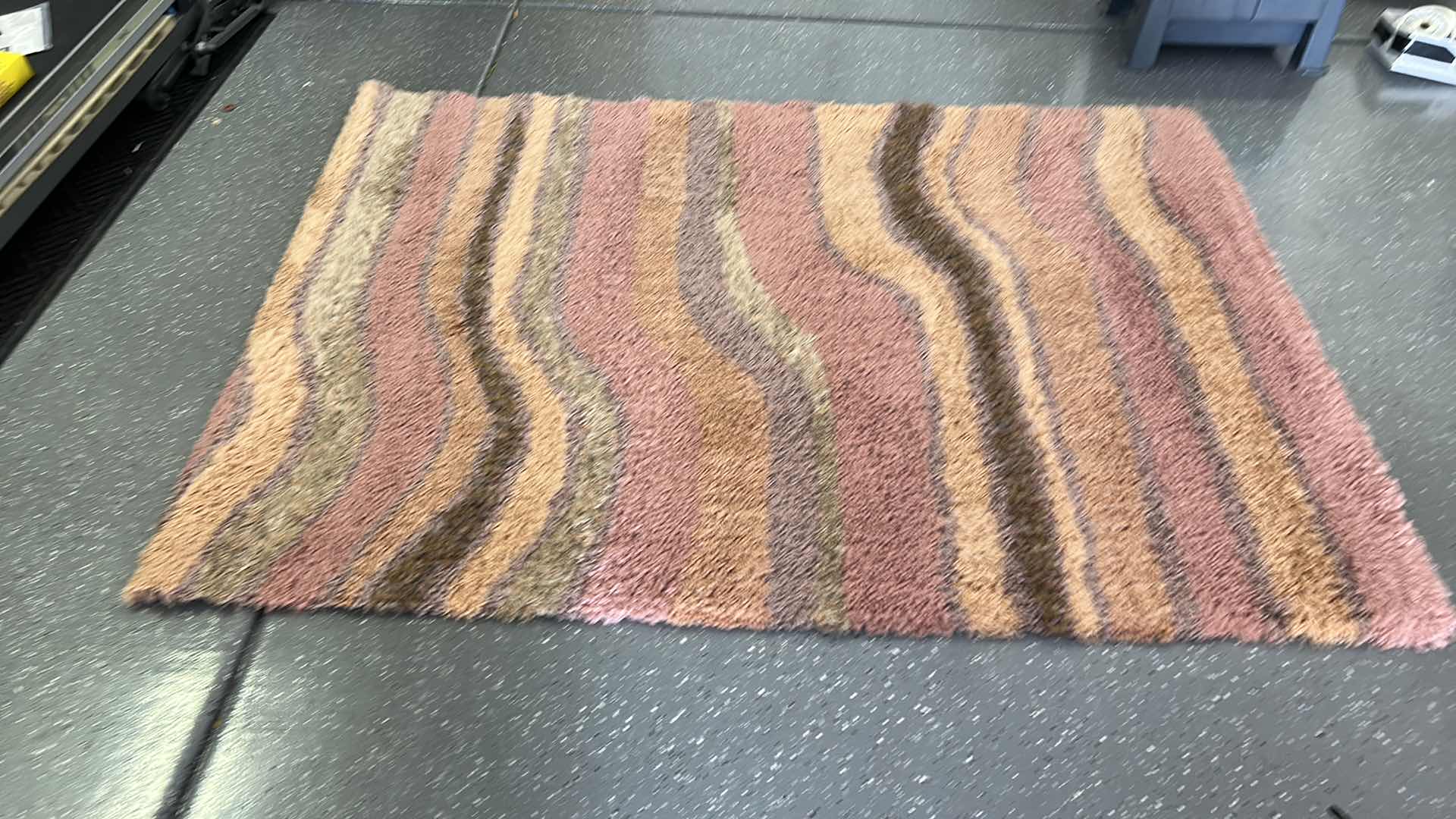 Photo 4 of PINK AND PEACH WAVY PURE NEW WOOL SHAG CARPET 56” x 80