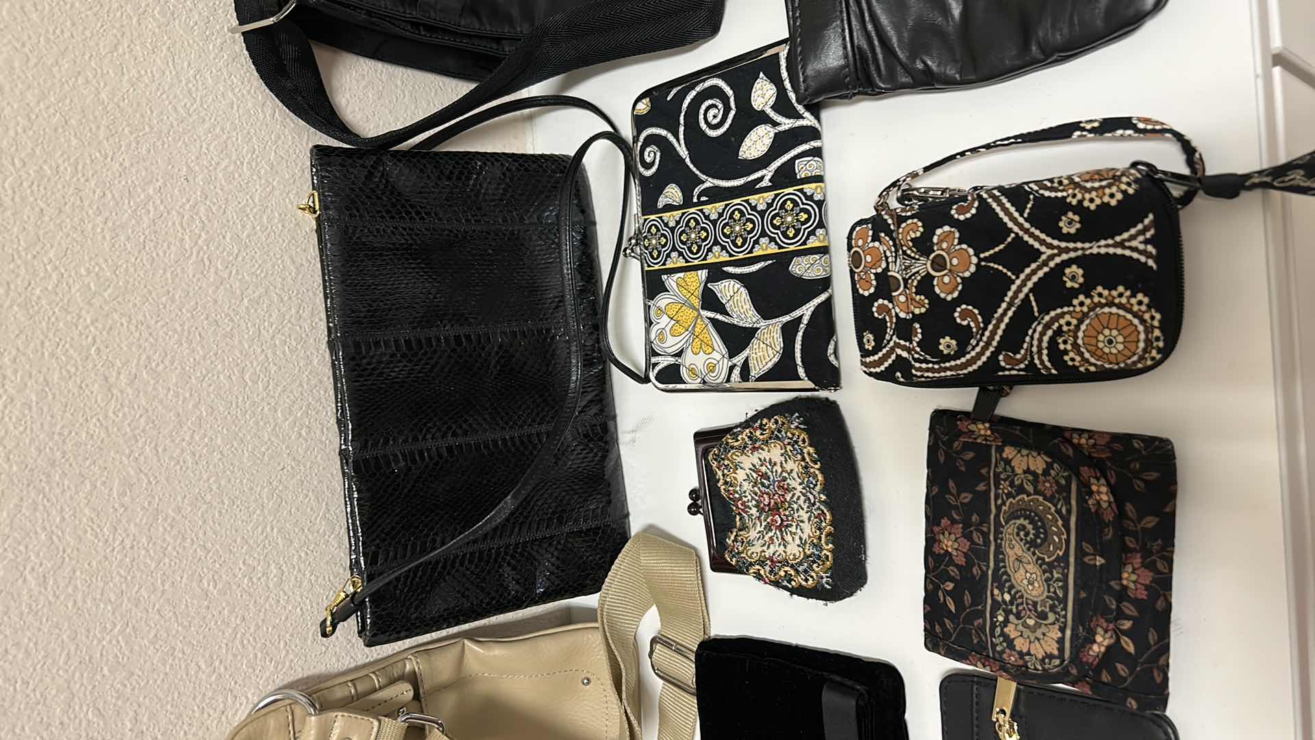 Photo 4 of Women’s purse, clutch, and wallet assortment