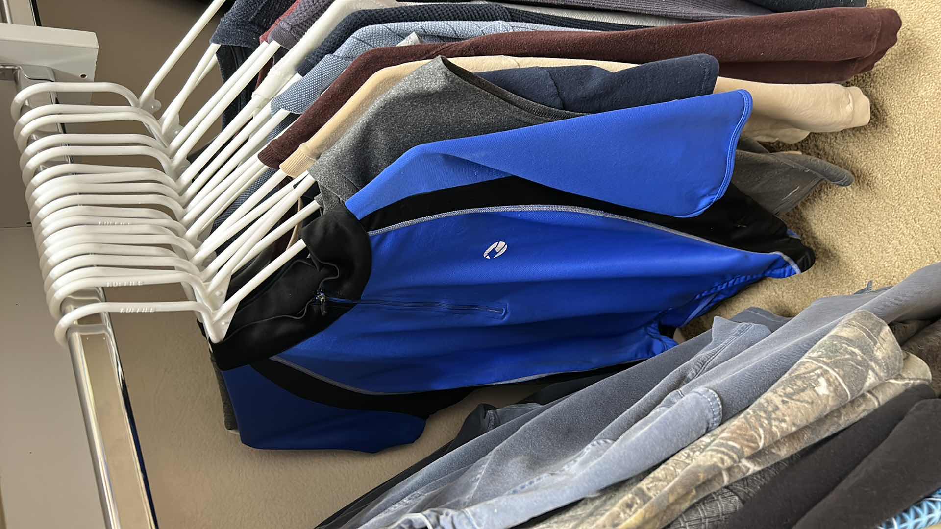 Photo 10 of Men’s clothing assortment, mostly size large