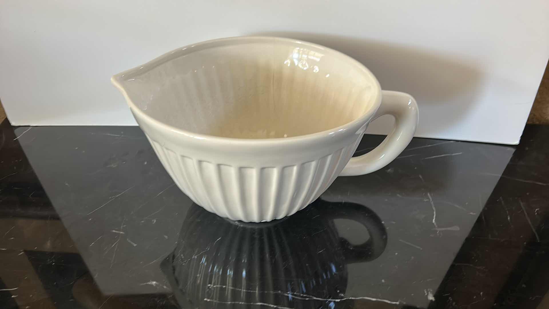 Photo 5 of LARGE CERAMIC PLATTER AND LARGE CERAMIC MIXING BOWL (PLATTER MEASURES 20") 