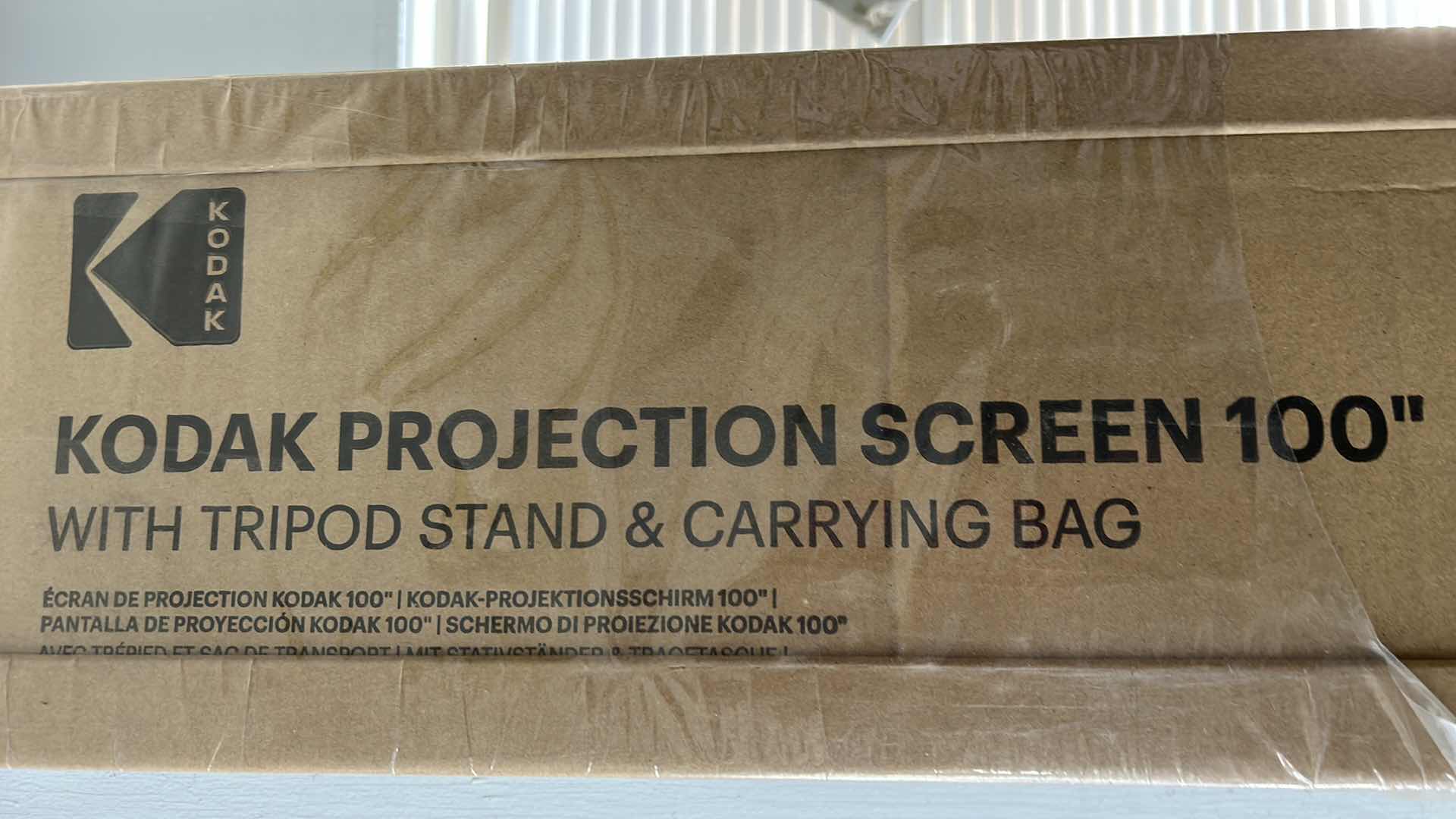 Photo 2 of NEW KODAK 100” PROJECTION SCREEN w TRIPOD STAND AND CARRYING CASE