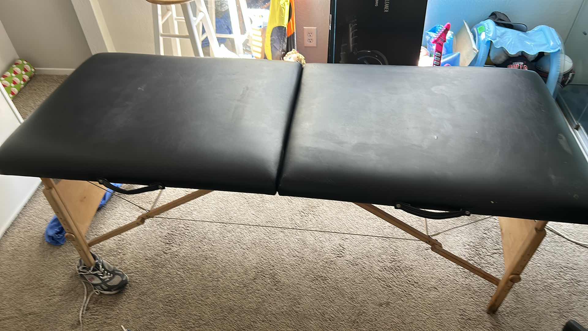 Photo 7 of MASSAGE BED 6’2”- STOOL AND OIL