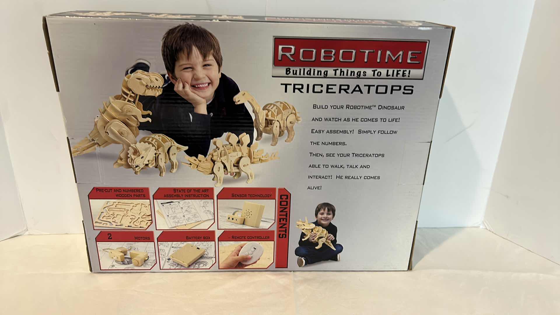 Photo 3 of 2 - NEW IN BOX ROBOTIME TRICERATOPS ROBOTIC DONASOURS