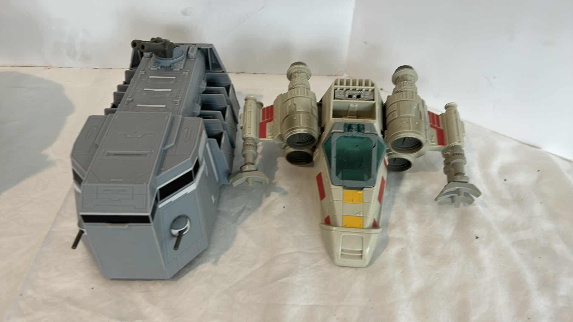 Photo 7 of CRATE WITH COLLECTIBLE STAR WARS MODELS