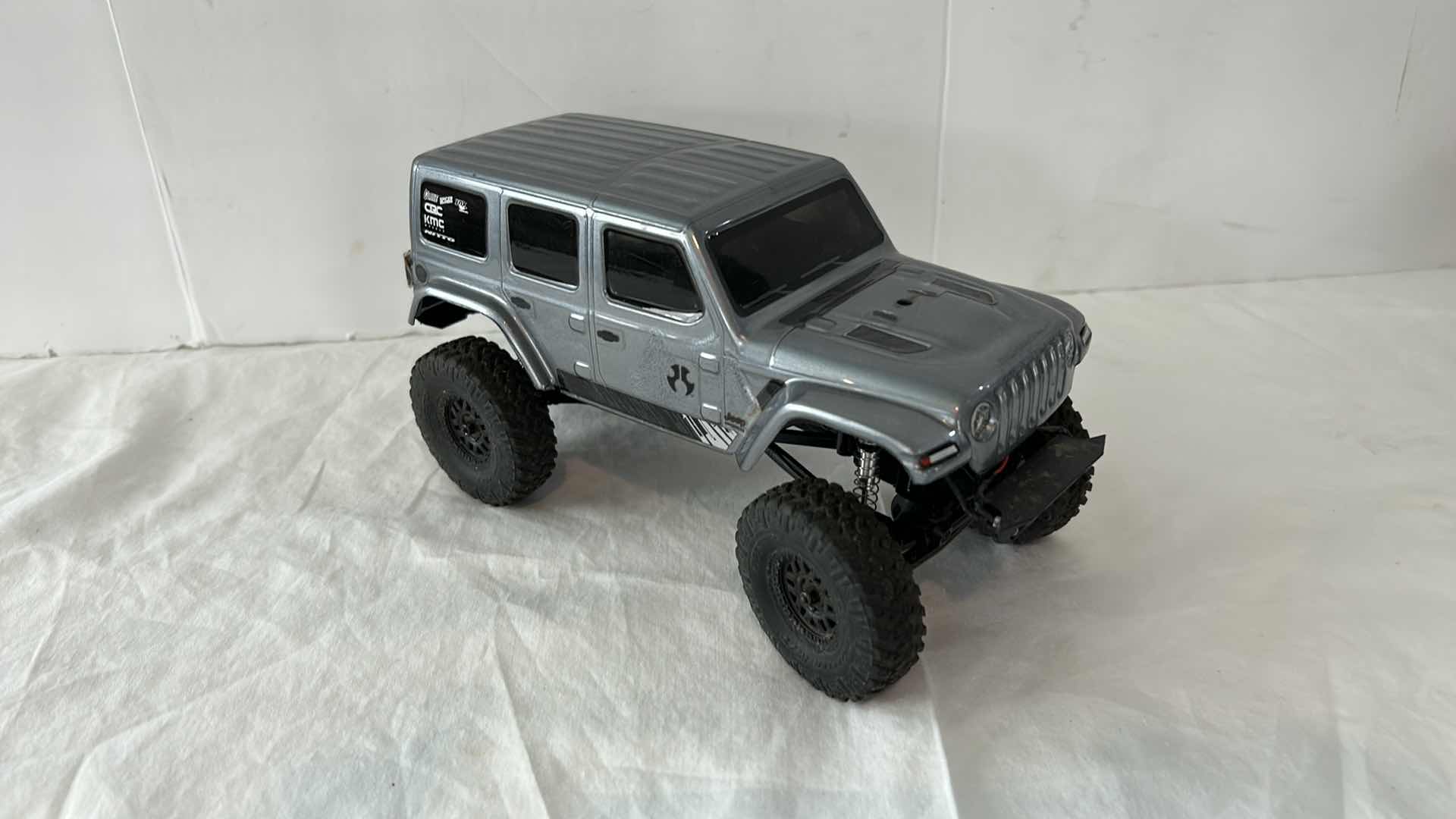 Photo 4 of 5 RC CARS AND TRUCKS (ALL WORK)