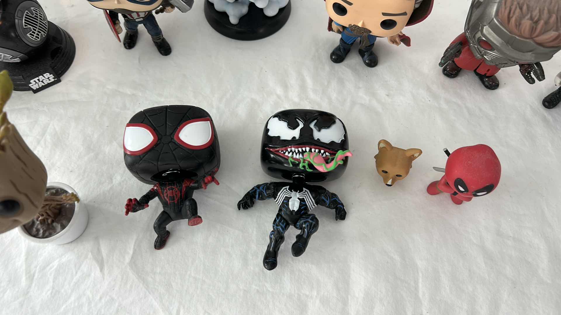 Photo 4 of COLLECTIBLE POP FIGURES