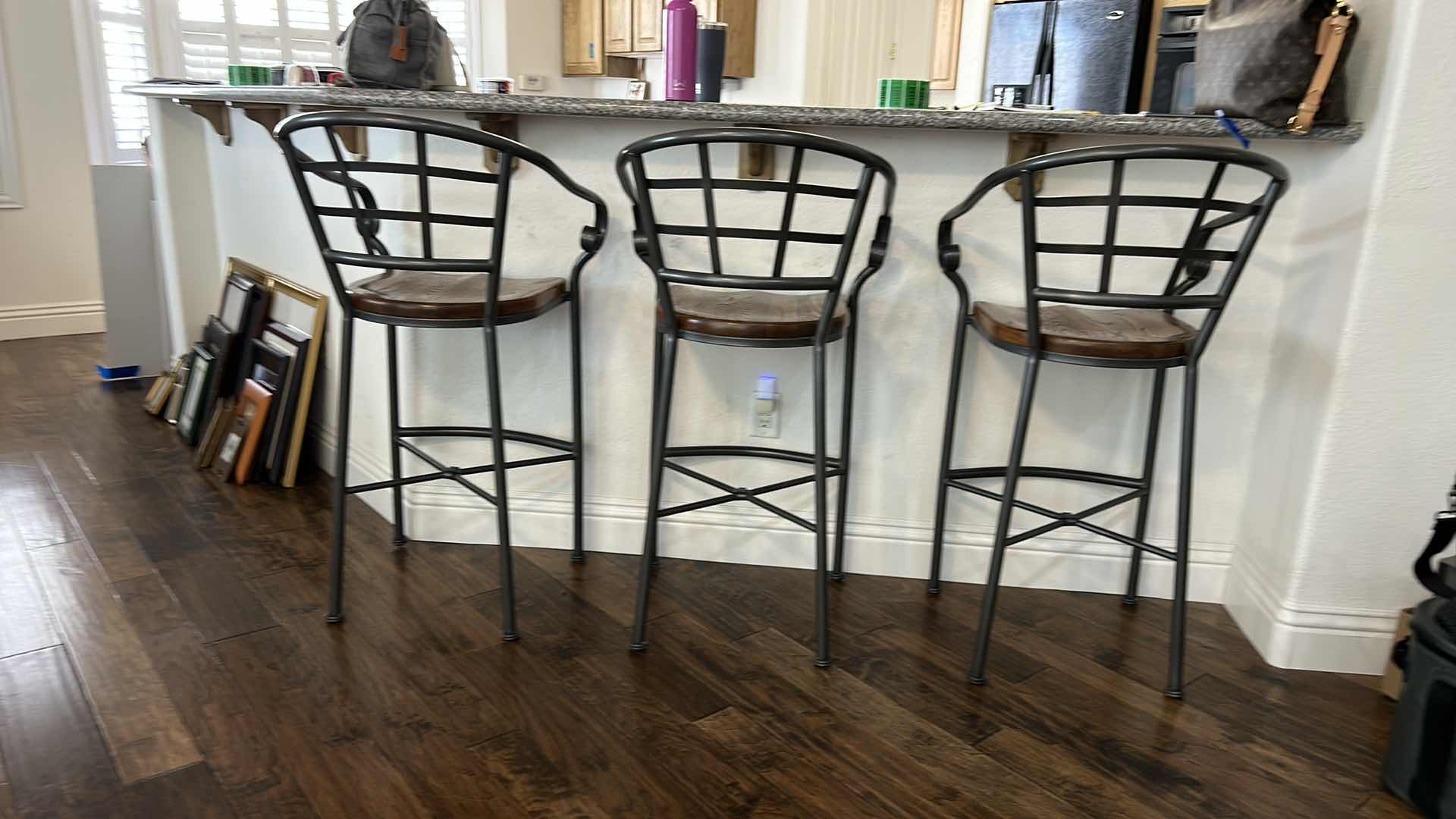 Photo 5 of 3 / METAL AND WOOD BAR HEIGHT BARSTOOLS H44”