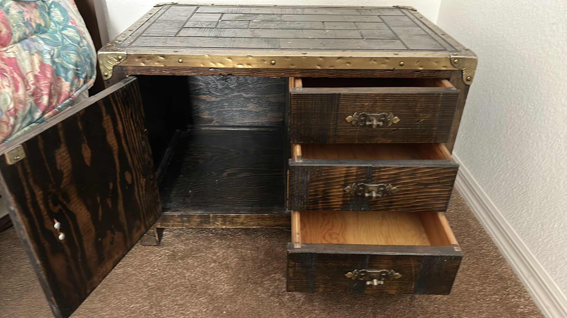 Photo 5 of VINTAGE  RUSTIC TRUNK STYLE END TABLE W DRAWERS 29 x 9 x 20
