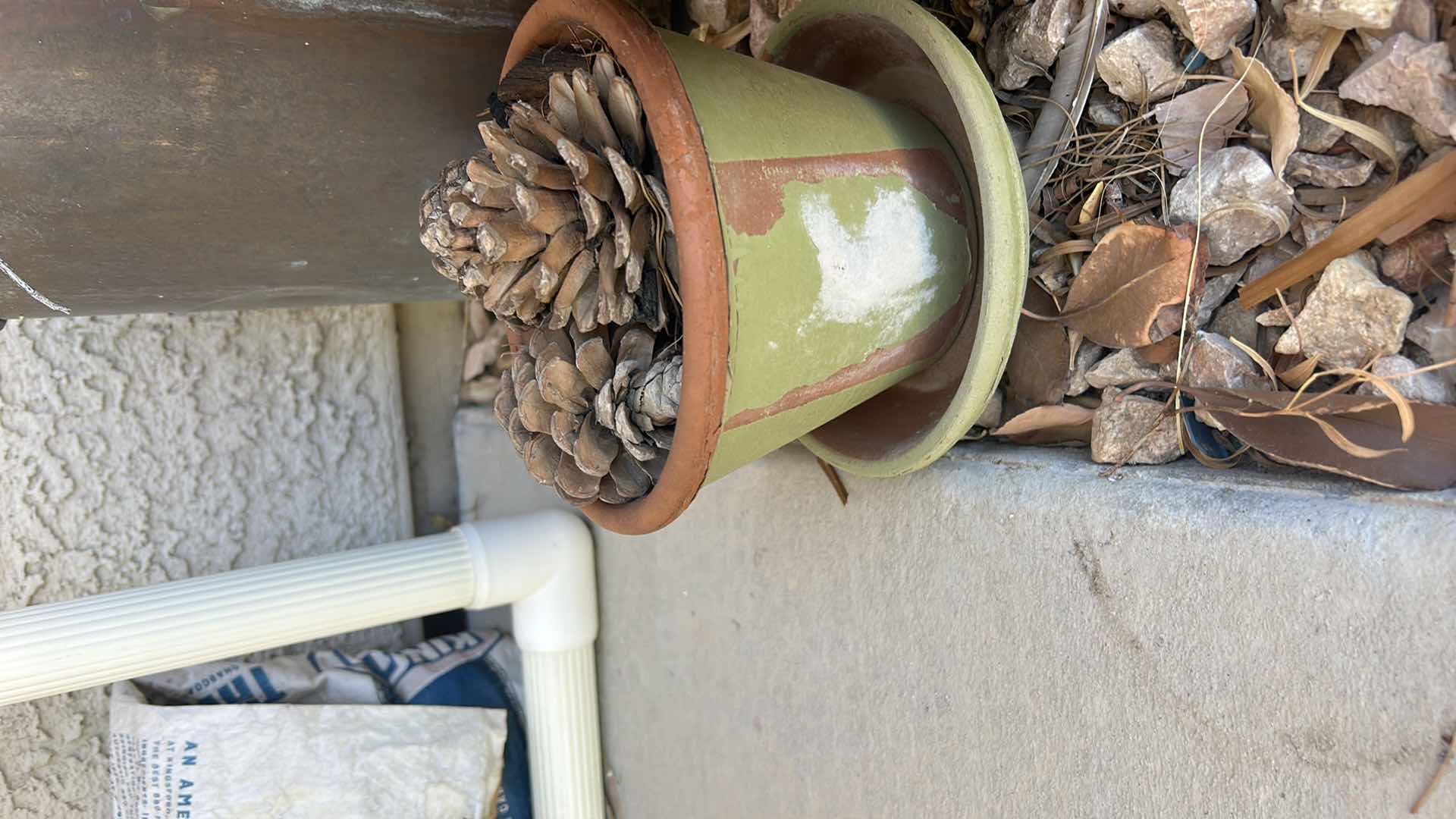 Photo 3 of 2 CERAMIC PLANTER POTS AND 1 METAL ( TALLEST 11”)