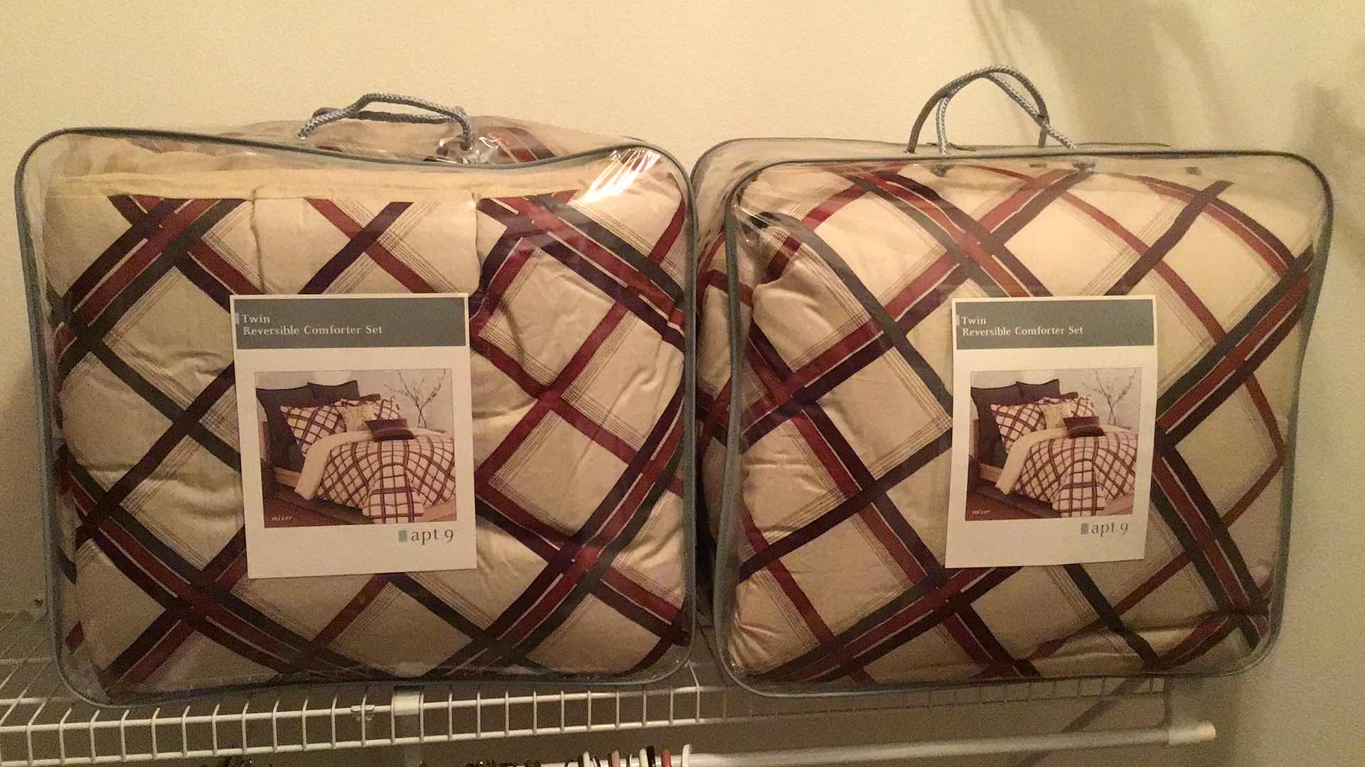 Photo 4 of 2 NEW APT 9 TWIN REVERSIBLE COMFORTER SETS