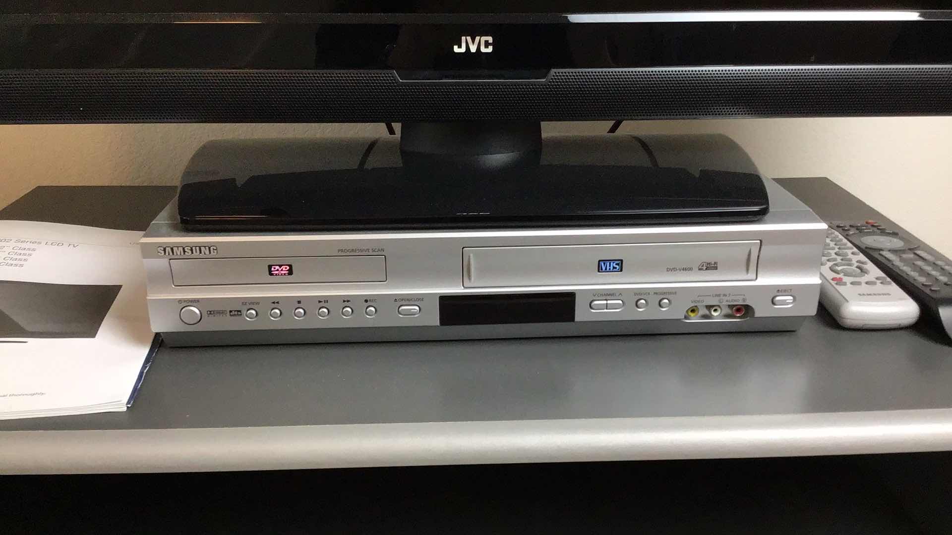 Photo 4 of JVC BLACK CRYSTAL 3002 TV W SAMSUNG DVD/VHS PLAYER & TV STAND